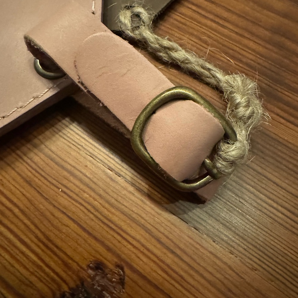 NWT Leather “KK” Monogramed Luggage Tag Dusty Pink Bronze Hardware - Picture 4 of 5